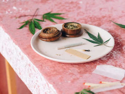 Discover the Power of CBD Balms: How They Can Soothe and Heal Your Skin