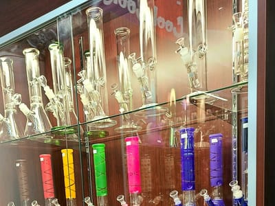 402 Smoke Shop & Vapes