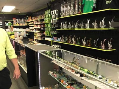 Area 51 Tobacco & Novelties (Princess Anne)