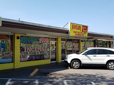 Asylum Smoke & Stuff