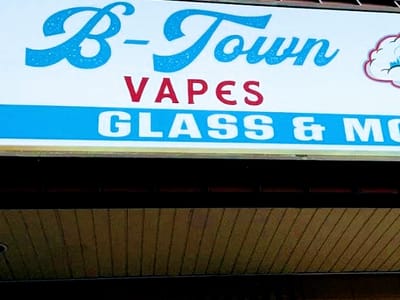 B-Town Vapes & Glass - Broadwater