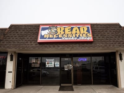 Bear Necessities Smoke Shop - Cheyenne