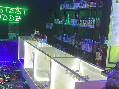 Bestest Buddz smoke & hookah shop llc