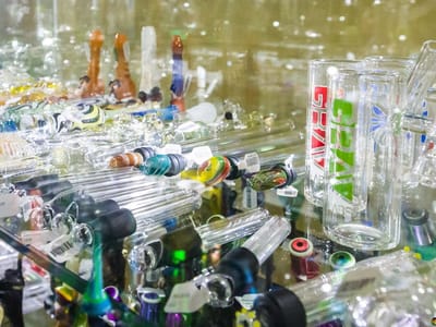 Black Market - CBD & Kratom