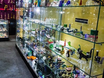 Black Market - CBD & Kratom