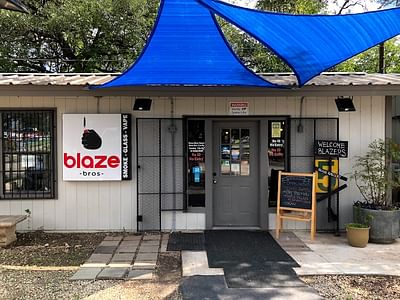Blaze Bros Smoke Shop // CBD and Kratom