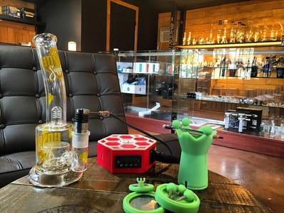 Blaze Bros Smoke Shop // CBD and Kratom