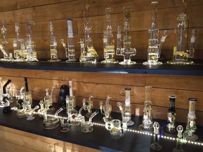 Blaze Bros Smoke Shop // CBD and Kratom