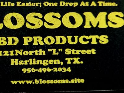 BLOSSOMS: HEMP CBD OIL STORE