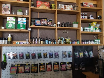 BLOSSOMS: HEMP CBD OIL STORE