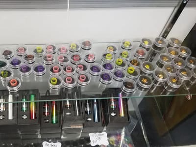 Bluff City Vapes & CBD