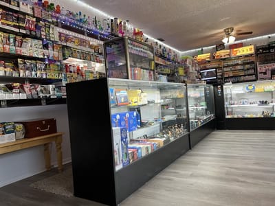 Bob‘s Tobacco House