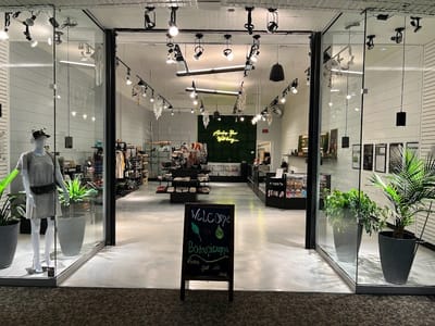 Botanicanna Dubuque- THC, CBD & ACCESSORIES