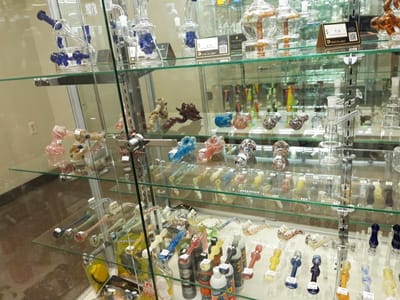 Brothers Smoke & More