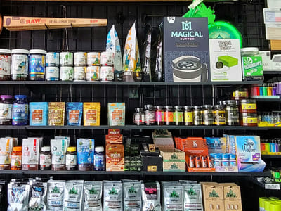 Burn Smoke Shop Outlit