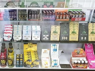 Cannabis Candy Shop & Kratom