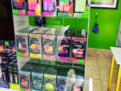 CBD Delta 8 THC Gummies, Flower Buds, Vapes - CBD Kratom kids toys