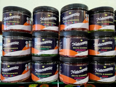 CBD Naturegenics & Vape Delta 8