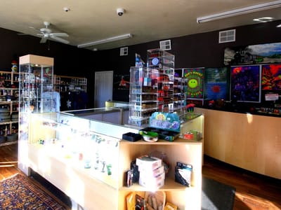 Chili Heads Glass & Vape