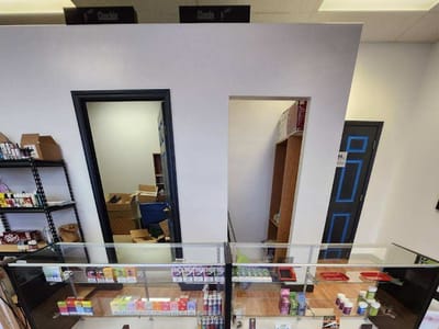 Chuckin' Clouds Vape Shop