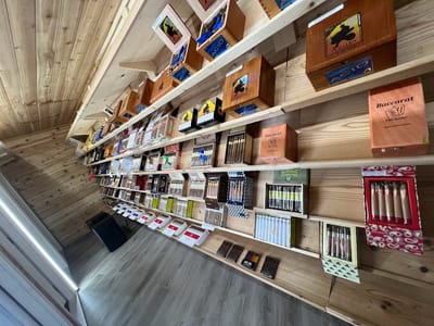 Cloud 9 smoke shop &vape