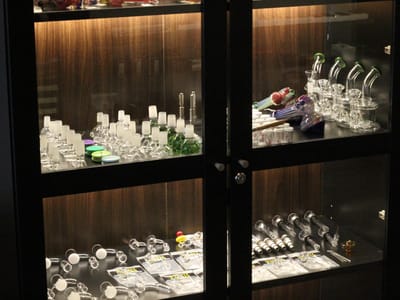 Clouds & Coffee - CBD Store, Glass, Smoking Alternatives