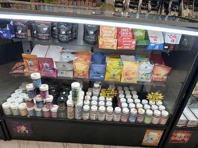 Crazy Vape CBD Escobar HHC Delta 8 Delta 10 3chi THC 0 Hookah Water Pipe OPMS Kratom Cigar Shop