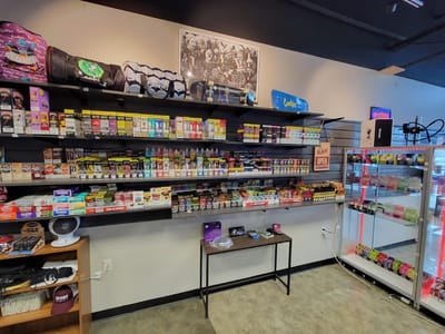 Cumulus Wholesale Smoke Shop Delta-8, E-cigs and CBD