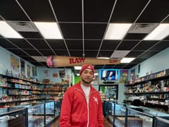 D & J’s Smoke Shop