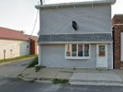 DJ's Vapes General Store