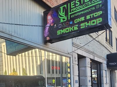 Estep’s Smoke Shop - Downtown