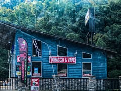 Fountain place tobacco & vape & CBD & Delta 8