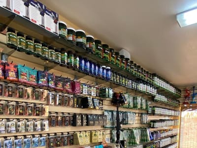 Fourth Ave. Kratom & CBD #2