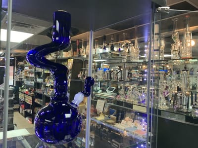 Glass City Tobacco VAPE SHOP CBD Kratom Juul Cigar shop Gifts Disposable vape