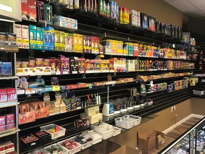 Gravitate Smoke & Convenience