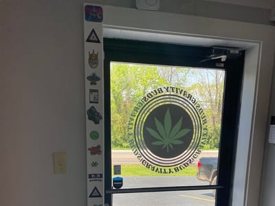 Gravity Buds - Cannabis Dispensary - CBD - Delta8 - Kratom