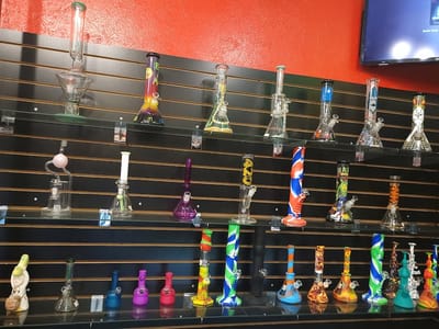 Green Pineapple Smoke Shop