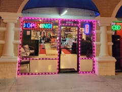 Green Pineapple Smoke Shop