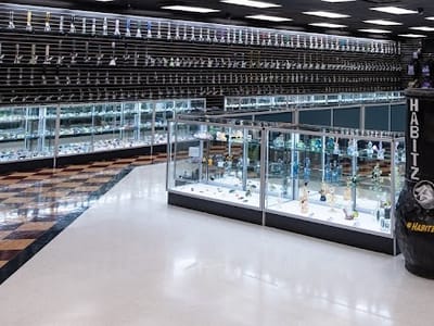 Habitz Glass & Goodies