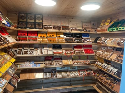 Hampton Smoke Shop And Cigars +