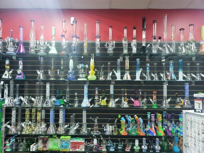 Hampton Smoke Shop And Cigars +