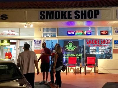 HAPPY LOU'S SMOKE SHOP