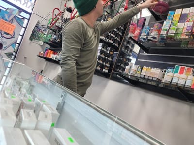 Head west Smoke Shop