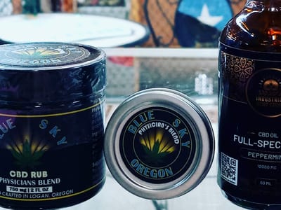 HEMP HUT - TRADE CENTER