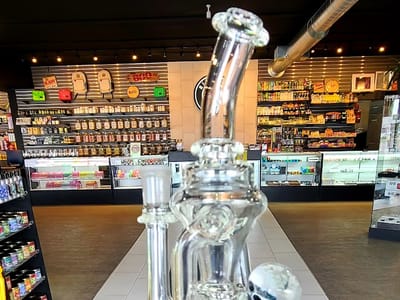 High End Glass&Tobacco