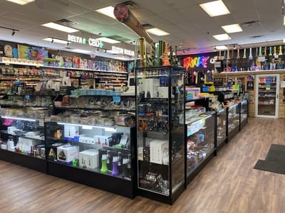 Hippie Hut Smoke Shop - Hilliard