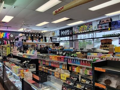 Hippie Hut Smoke Shop - Hilliard