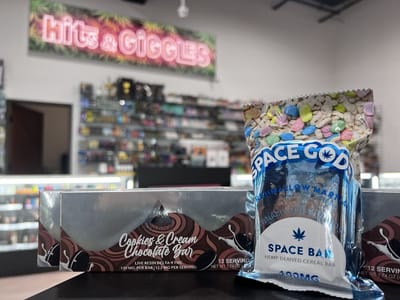 Hits & Giggles - Smoke, Vape, CBD, Kratom Shop