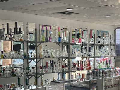 House of Glass Smoke Shop