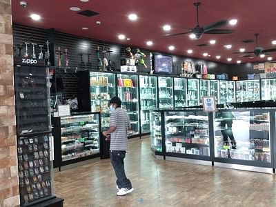 Inner World Smoke Shop Vape Shop